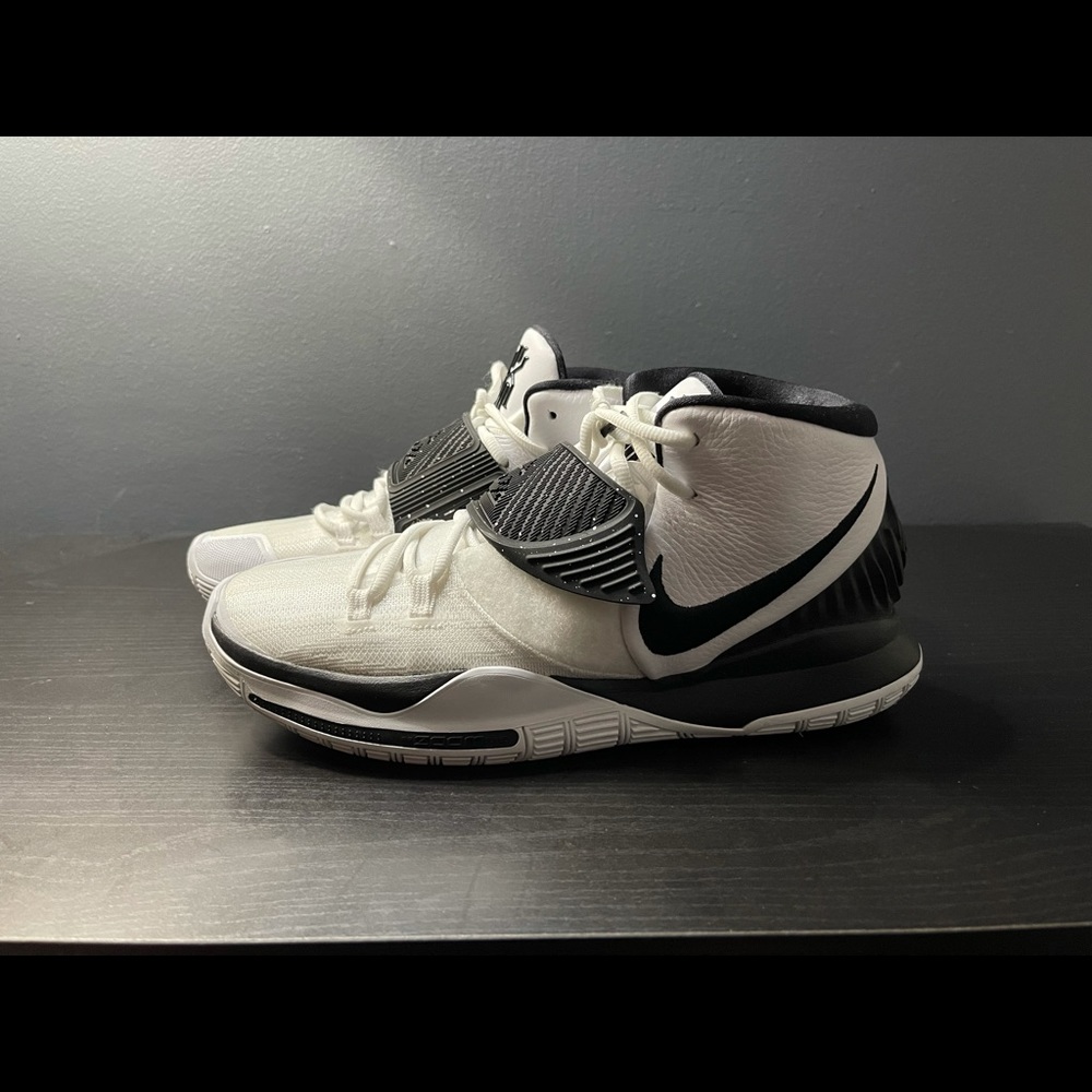 Nike Kyrie 6s. Size 11.5